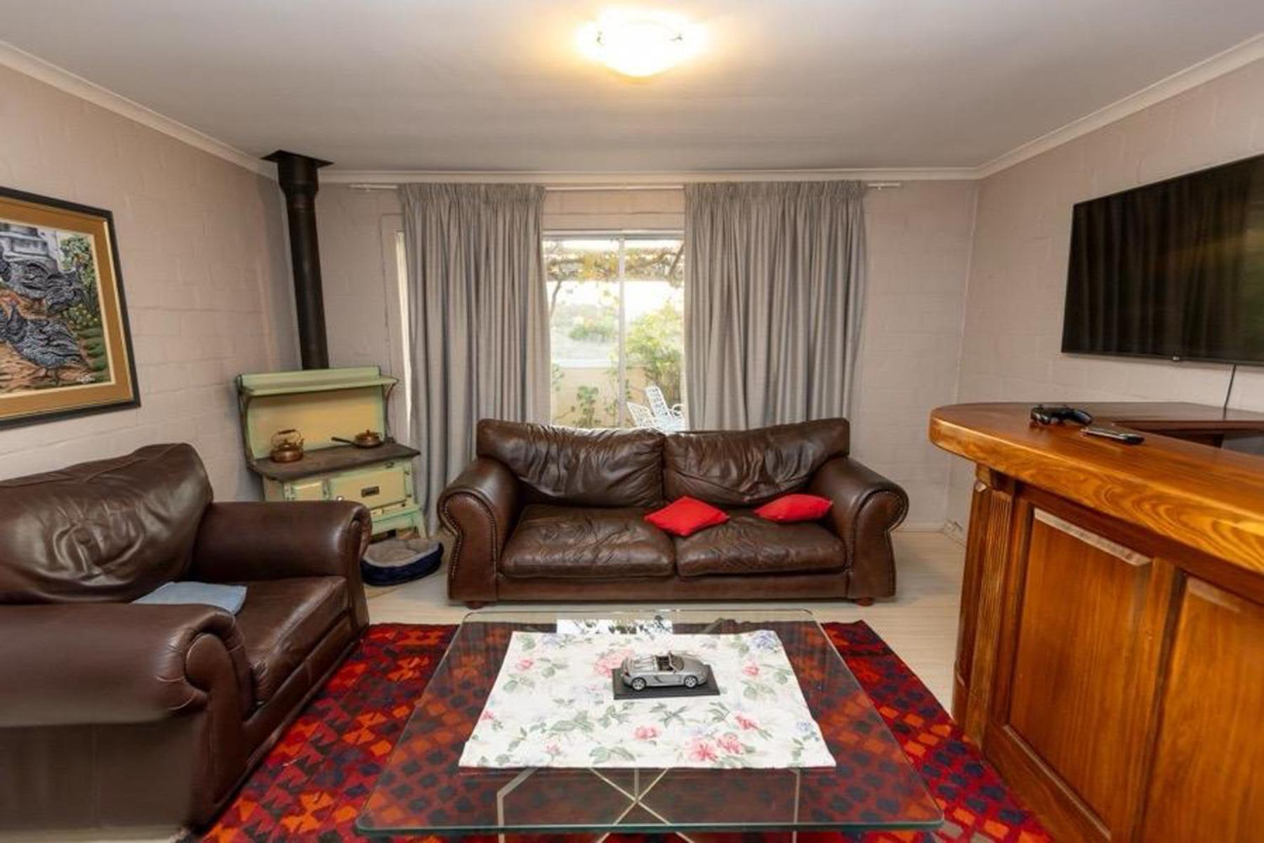 3 Bedroom Part House In The Scenic Durbanville Wine Lands Area, Facility Holiday home *